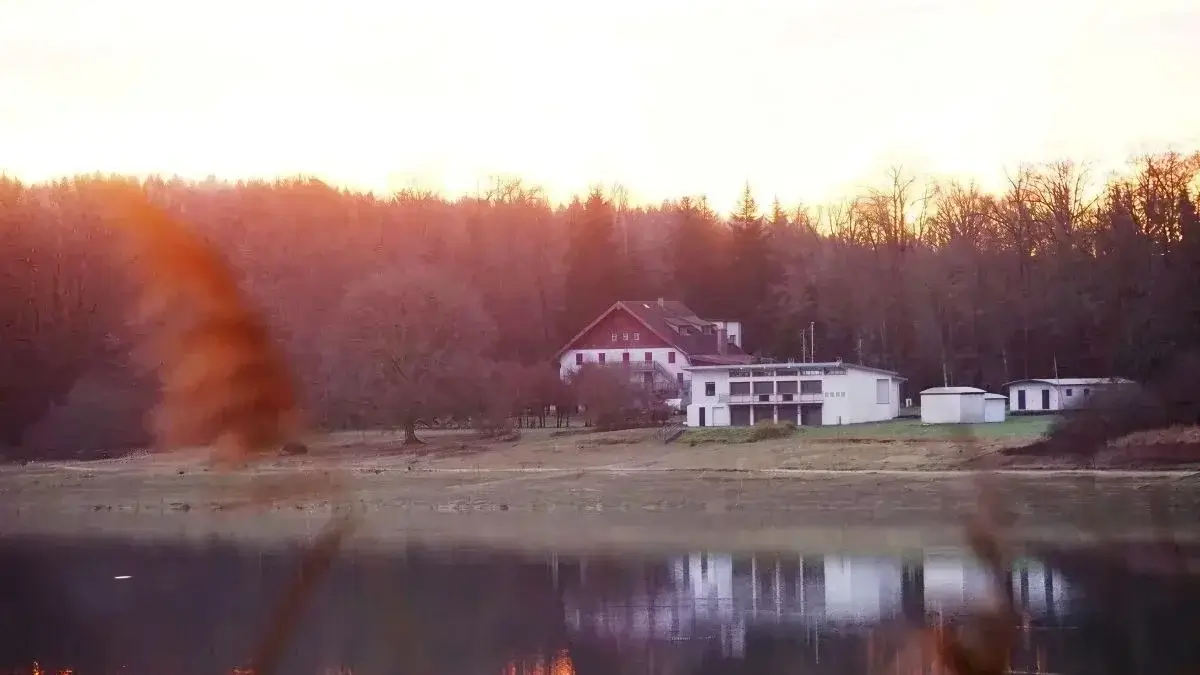 Coucher de soleil au chalet du lac de Bouzey