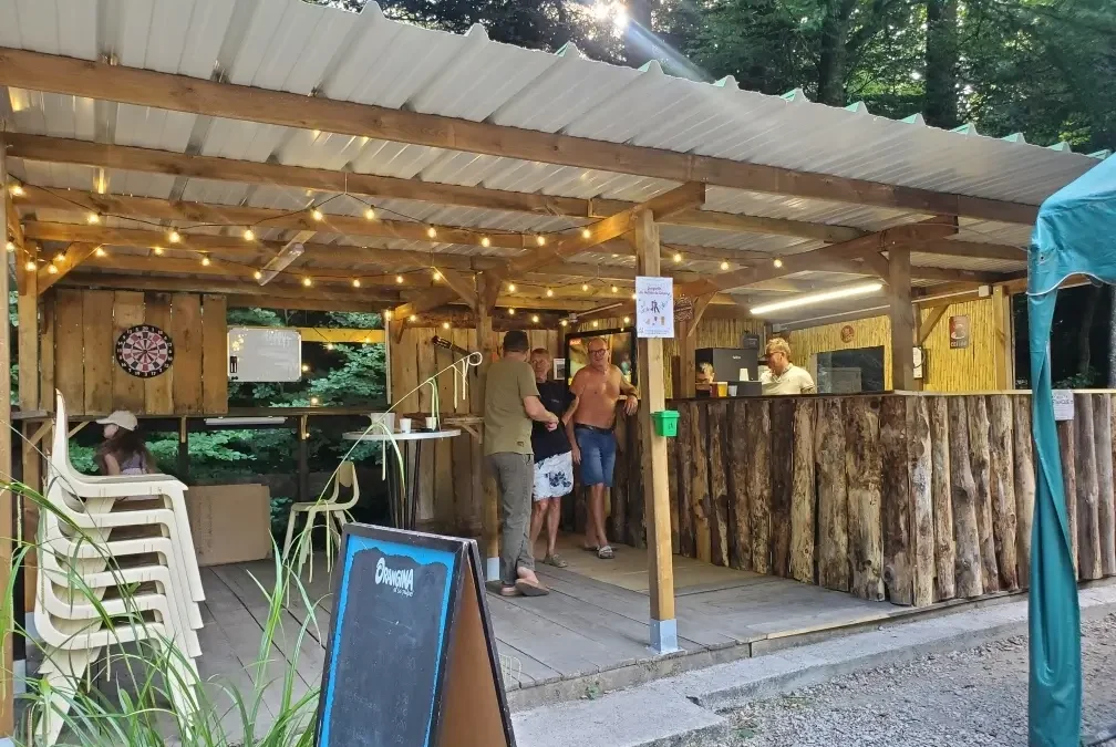 La nouvelle paillotte du camping